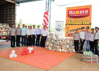 Em gesto solidário, a Romera fez questão de ajudar