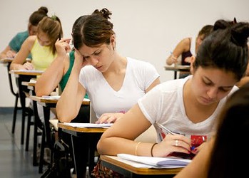 Novos contratos do Fies podem exigir mínimo de 450 pontos no Enem, diz Supremo