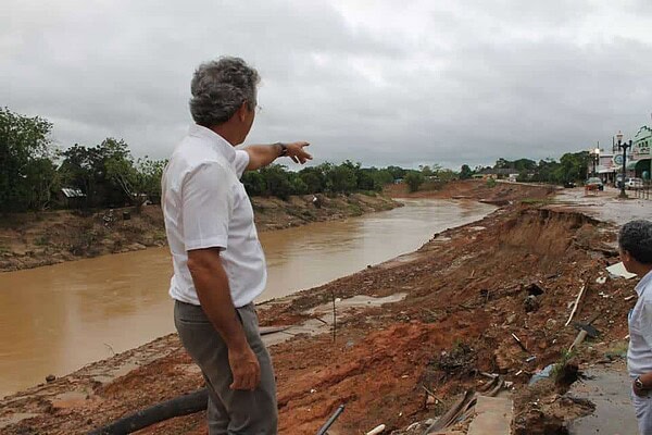 Jorge Viana apoia reconstrução de Xapuri e Brasiléia