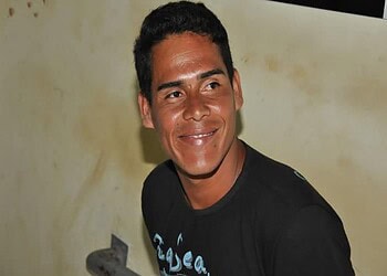 Ladrão azarado tenta assaltar passageiros em ônibus e é praticamente linchado