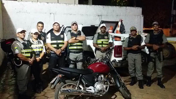 Operação Álcool Zero recupera moto furtada de agente penitenciário