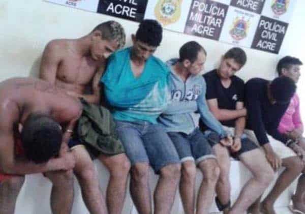 Polícia flagrou sete acusados em casa onde supostamente funcionava ‘boca de fumo’
