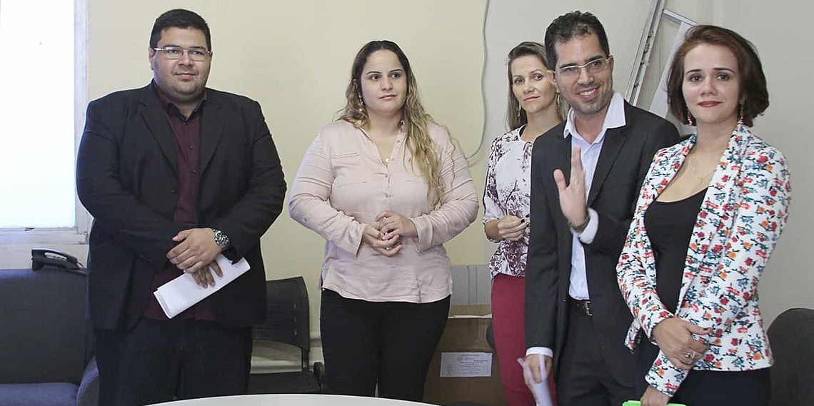 Justiça no Acre faz pedido da Defensoria e operadoras não podem bloquear internet ao fim da franquia