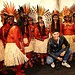 O ator Reynaldo Gianecchini  tietou os indígenas da aldeia Mutum nos bastidores do desfile da Cavalera. (Foto: FOTO: IWI ONODERA, EGO/ GLOBO.COM)