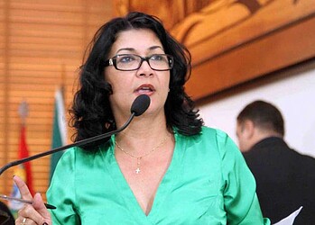 Deputada Eliane Sinhasique denuncia precariedade nos serviços públicos do Jordão