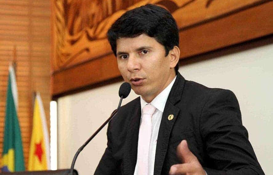 Jenilson Leite defende construção de hospital especializado em atendimento para mulheres