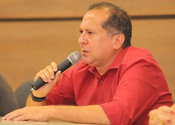 Porta-voz do governo nega que peixes só possam ser vendidos no Araújo