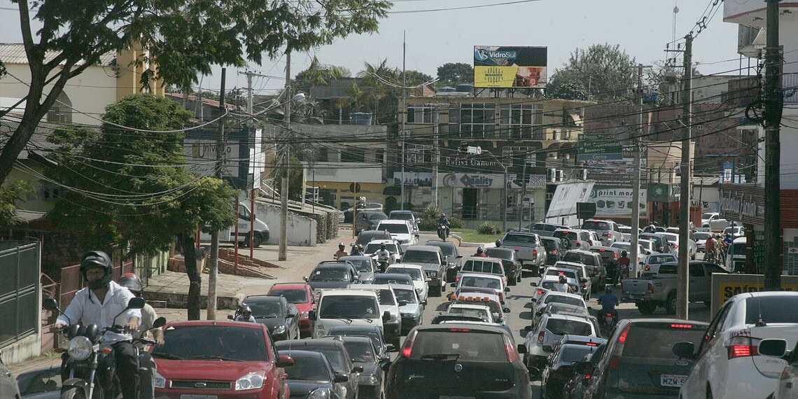 Rio Branco fica sem energia elétrica por alguns minutos e trânsito vira caos 1 Rio Branco fica sem energia elétrica por alguns minutos e trânsito vira caos