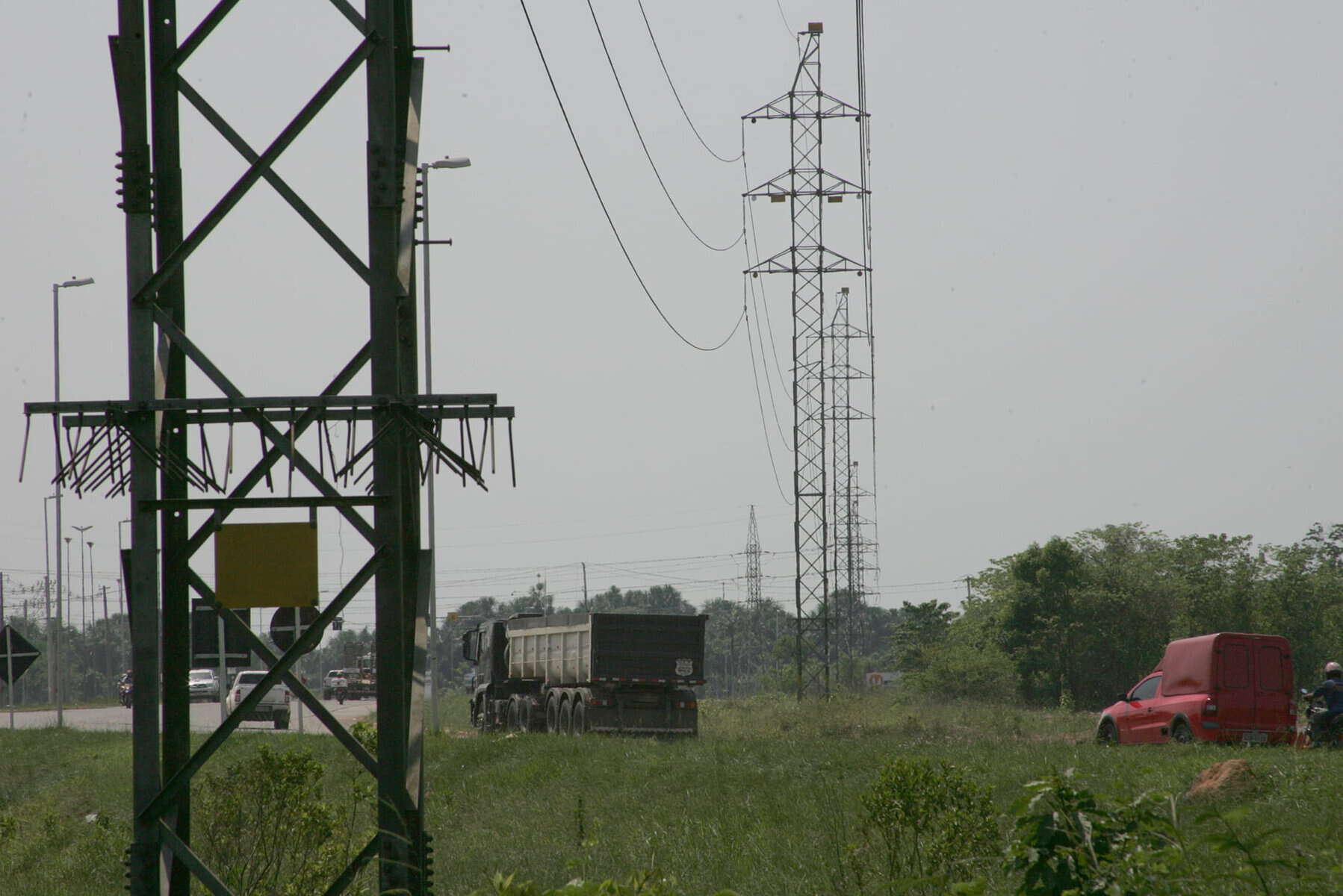 Rio Branco fica sem energia elétrica por alguns minutos e trânsito vira caos 2 Apagão - OL (4)