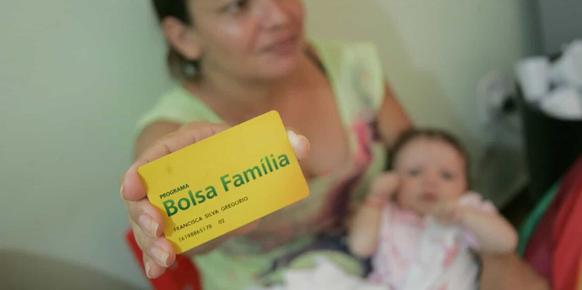 Pagamento do Bolsa Família começa nesta segunda-feira