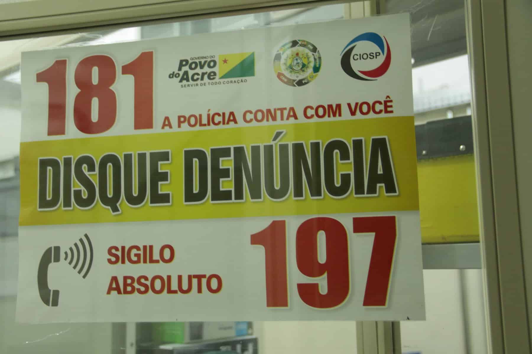 Denúncias para as polícias ou bombeiros podem ser feitas através do 181 e 197. (FotoMarcelo Torres)
