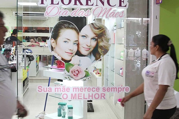 Comércio acreano se anima com a proximidade do Dia das Mães