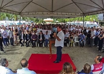 Governo entrega 12 ambulâncias para atender nove municípios do Acre