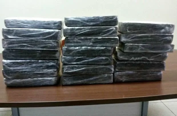 Acusada estava com maconha dentro de um ônibus