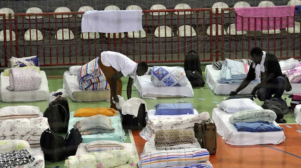 Haitianos e senegaleses chegam em Florianópolis em busca de emprego