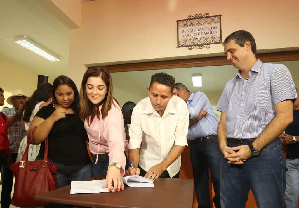 Vendedores esperam recuperar os dias de glória do Quinze com reforma do mercado 8 Inauguração do Mercado do XV Foto Marcos Vicentti 6