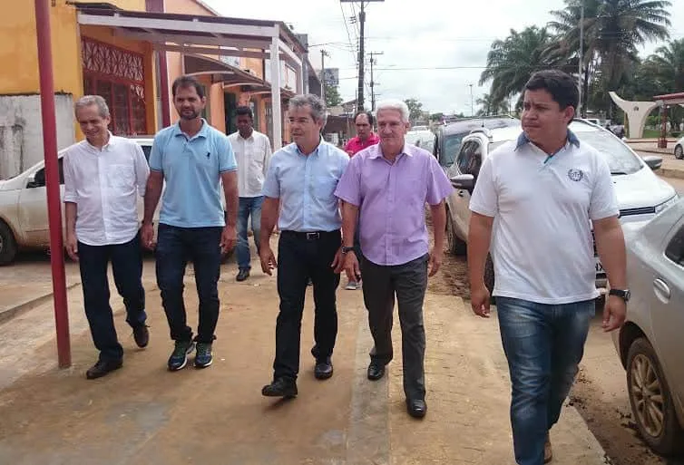 Senador acha necessário a mudança de rodovia para ferrovia. (Foto: Assessoria)