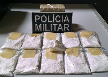 Operações policiais em Sena Madureira apreendem 3,18 kg de drogas