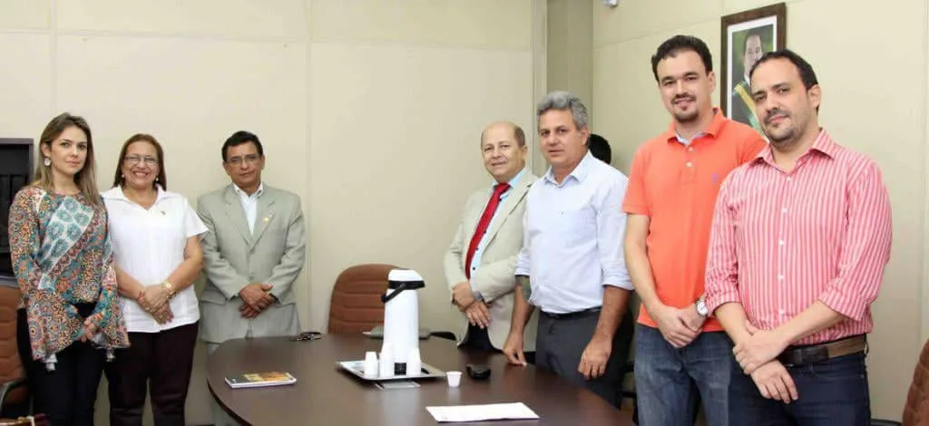 Deputado se reuniram com a secretária Sawana Carvalho. (Foto: Agencia Aleac)