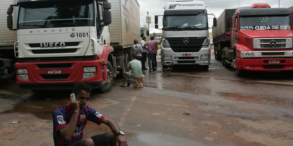 Servidores da Suframa no Acre entram em greve por tempo indeterminado