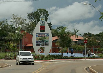 Professores aprovam indicativo de greve em assembleia geral