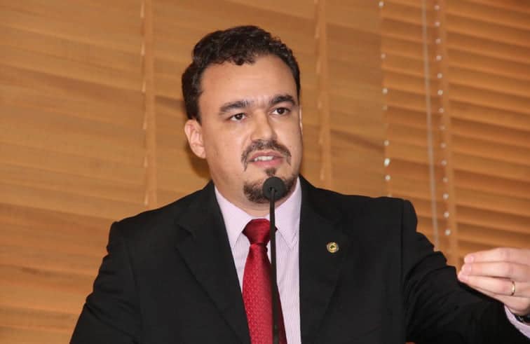 Líder do governo destaca que CPI pode esbarrar em análise jurídica da Aleac