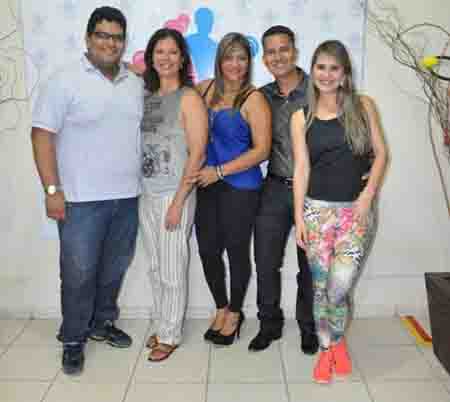 Caldas Country 5 O presidente do Sinjac, Victor Augusto, jornalista Vanessa França, jornalista Kelly Kley Saldanha, Ed Aguiar e a jornalista Jaqueline Teles.