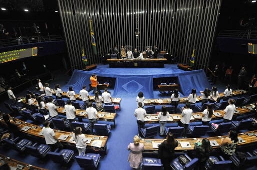 Senado prepara projeto para incluir mais categorias no "coronavoucher"