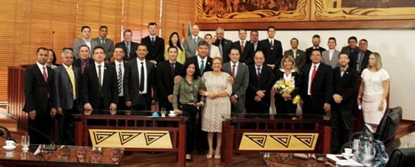 Policiais civis são homenageados pela Assembleia Legislativa do Acre 1 Homenagem foi solicitada por meio de um requerimento da deputada doutora Juliana