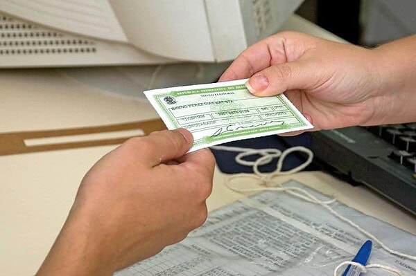 Eleitor tem um mês para regularizar o título e poder votar nas Eleições 2024