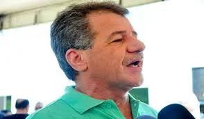 “Omissão criminosa é um governador deixar os pacientes do Hospital do Câncer sem medicamentos”, diz Vagner Sales 1 “Omissão criminosa é um governador deixar os pacientes do Hospital do Câncer sem medicamentos”, diz Vagner Sales