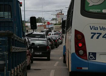 Pista exlusiva para ônibus reduziria demora em RB. (Foto: Odair Leal/ A GAZETA)