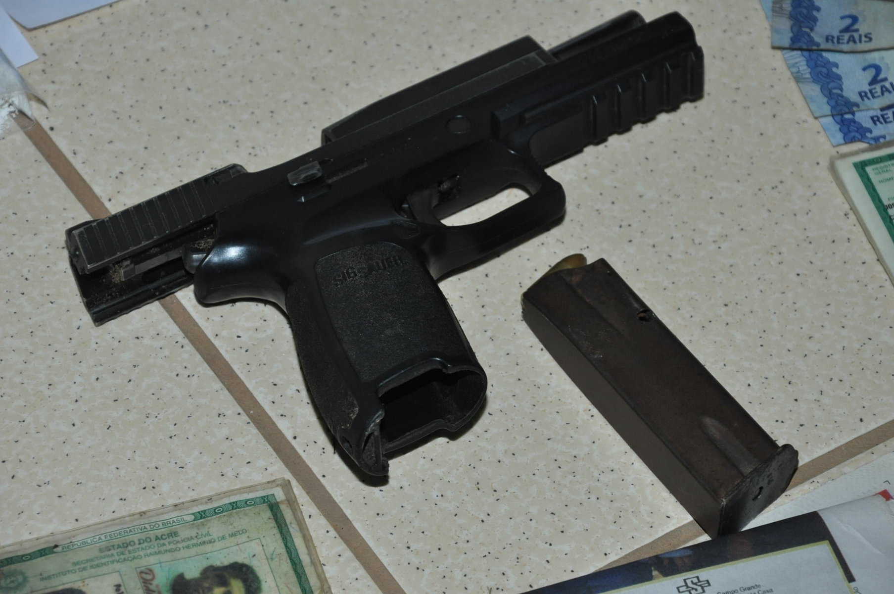 Integrantes do “Bonde dos 13” são presos por tráfico de drogas 3 DSC_0045