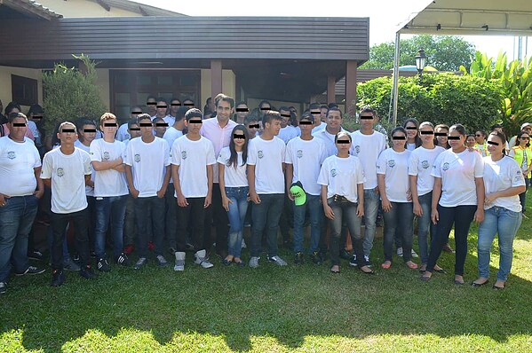 Detran contrata socioeducandos