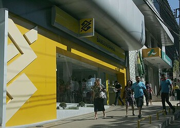 Bancos e repartições públicas fecham hoje, mas a maioria reabre na sexta