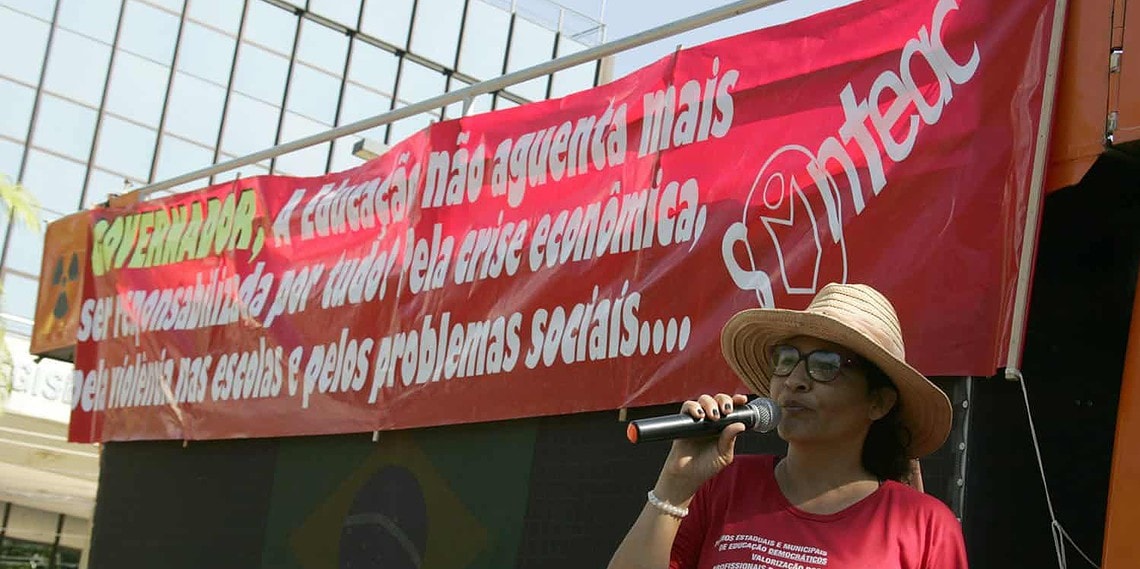 Greve dos professores estaduais ganha força e já alcança 50% do Estado