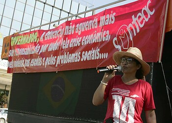 Greve dos professores estaduais ganha força e já alcança 50% do Estado