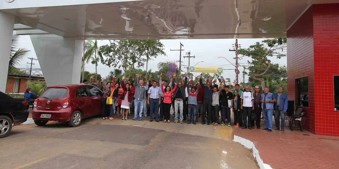 Greve da Ufac aguarda negociação 1 Grevistas aguardam reajuste inflacionário de 27,3% referente ao período de 2010 a 2015. (Foto: Odair Leal/ A Gazeta)