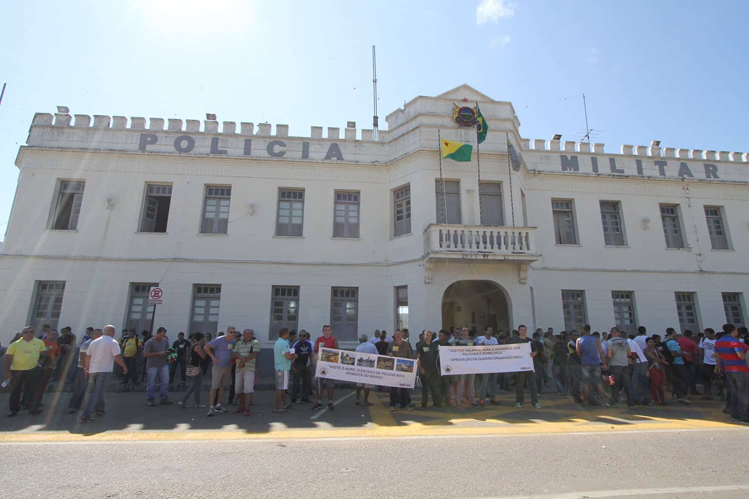 Rio Branco é invadida pelas greves 4 Greve dos militares - OL (2)