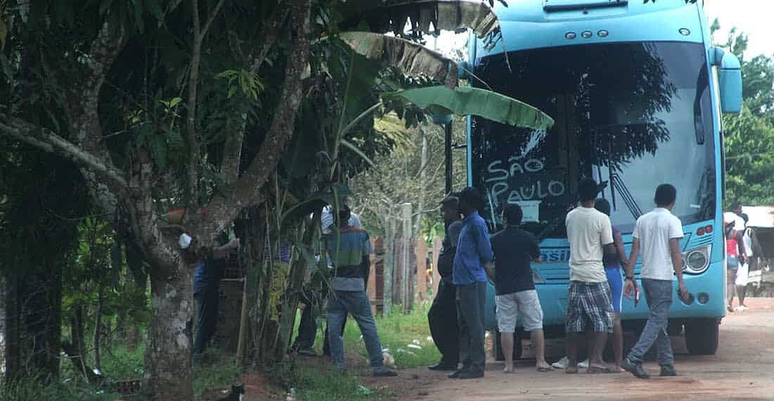 Acre aguarda liberação de verba para enviar 1,7 mil haitianos a SP e Sul do país