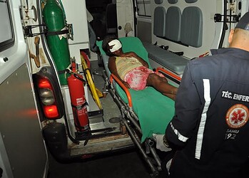 Mulher leva golpe de terçado no rosto em disputa por homem