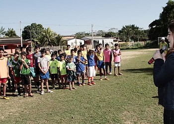 Governadora falou aos participantes do campeonato. (Foto: Secom Acre)