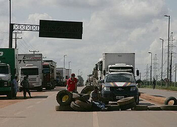 Protesto ocorreu na manhã desta quinta-feira, 11. (Foto: Odair Leal/ A GAZETA)