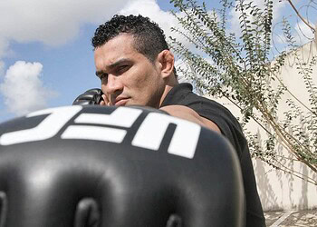 Acreano é dono do nocaute mais rápido do MMA. (Foto: Odair Leal/ A GAZETA)