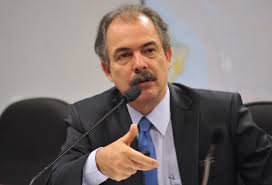 Governo vai esperar decisão do Senado sobre reajuste de aposentadorias