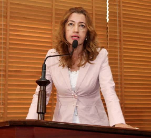 Leila Galvão aproveitou para agradecer ao governador