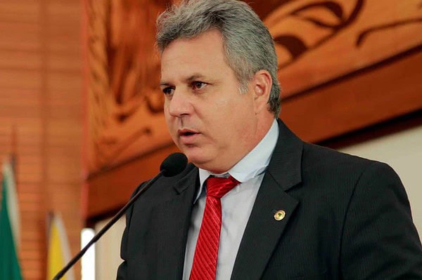 Lourival Marques afirma que problema no programa Ruas do Povo é culpa de prefeitos