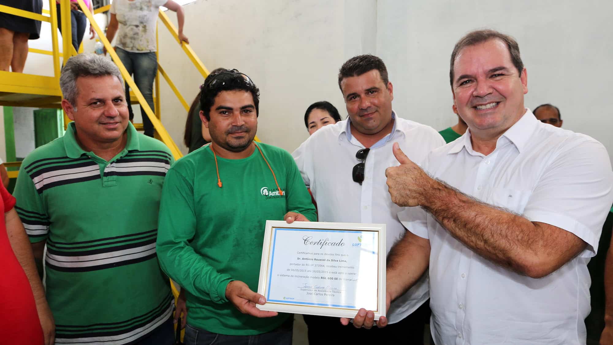 Tião Viana conhece empresa ambiental de incineração em Cruzeiro do Sul 2 Empresa é capaz de incinerar sem prejudicar o meio ambiente. (Foto: Secom Acre)