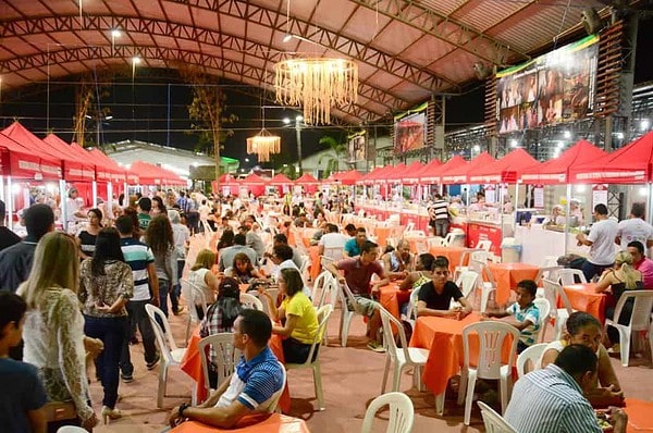 Expoacre: setor alimentício oferece opções acessíveis a todos os bolsos