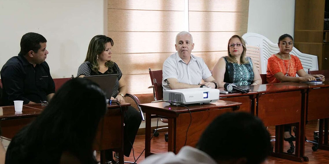 Professores estaduais seguem em greve e governo reafirma estar aberto ao diálogo 1 Professores estaduais seguem em greve e governo reafirma estar aberto ao diálogo